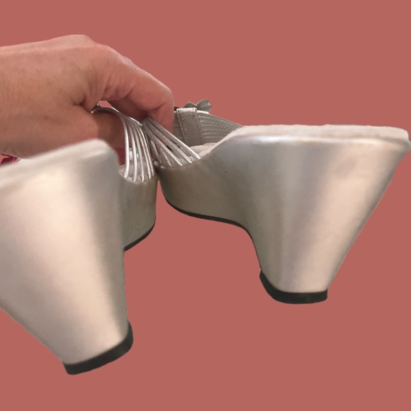 Aquatalia Silver Platform Wedges Marvin K. with Gem Detail - Picture 3 of 4